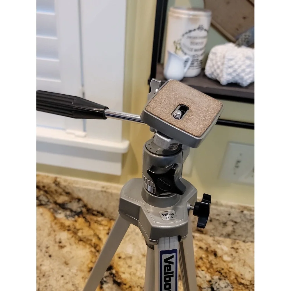 Velbon VE-3 Camera Tripod Vintage Aluminum Adjustable. 60